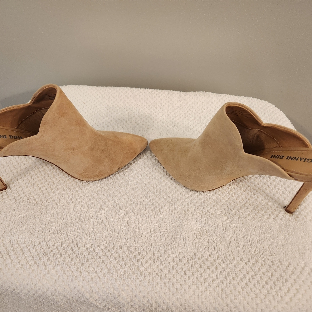Gianni Bini Tan Suede Mules